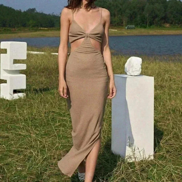 KHAKI BODYCON CUT OUT SPLIT MAXI DRESS - Picture 3 of 9